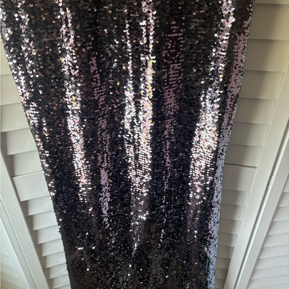 Beaded gown - Picture 8 of 8